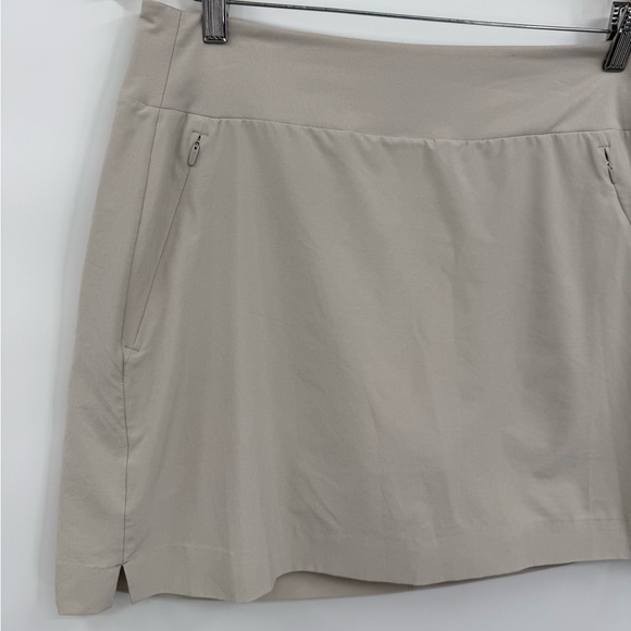 Athleta Soho Skort in Abalone | Size 12 - Picture 4 of 8